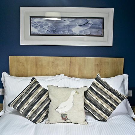 Bed and Breakfast The Ugly Duckling Телфорд Экстерьер фото